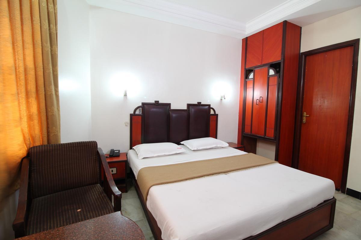 Hotel Naveen 哥印拜陀 外观 照片