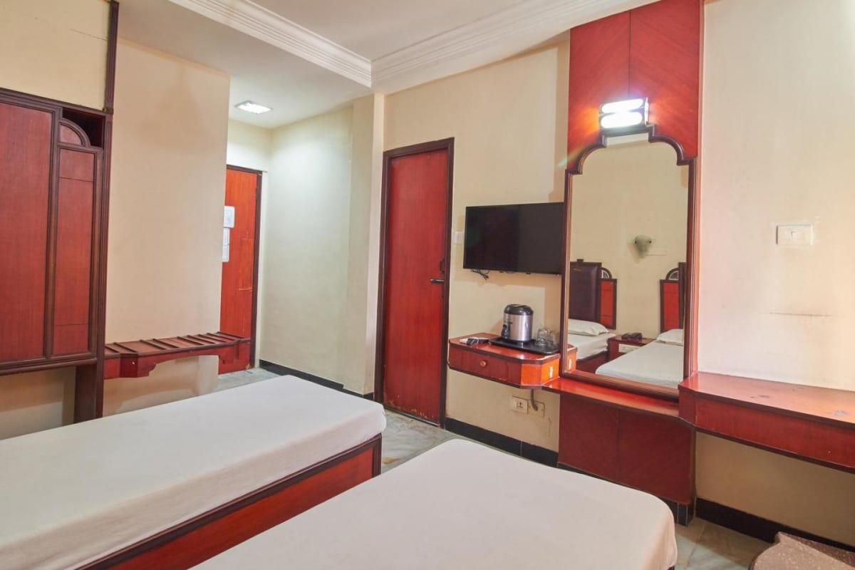 Hotel Naveen 哥印拜陀 外观 照片